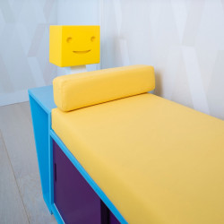 Zoom assise de la banquette originale "tout en un" pour chambre enfant ou salle de jeux