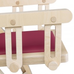 Zoom chaise balancelle PLAISIR en bois, effet balançoire