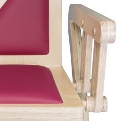 Zoom chaise balancelle PLAISIR en bois, effet balançoire