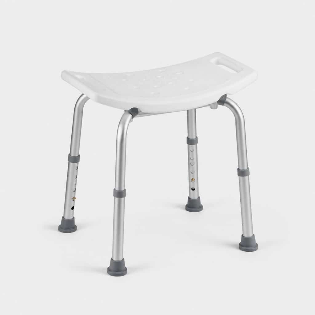 Siège de douche en aluminium à assise blanche ajourée et pieds réglables