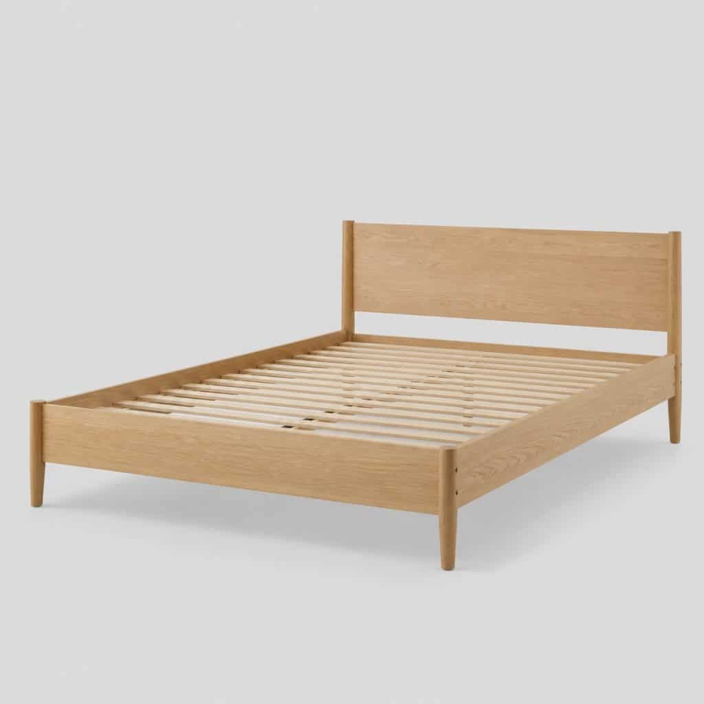 Lit 2 places en bois naturel avec tête de lit droite et couchage 140 x 190